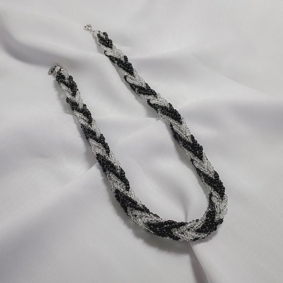 Vintage Trifari Black Clear Glass Seed Beaded Woven Rope Choker Necklace - Picture 2 of 8